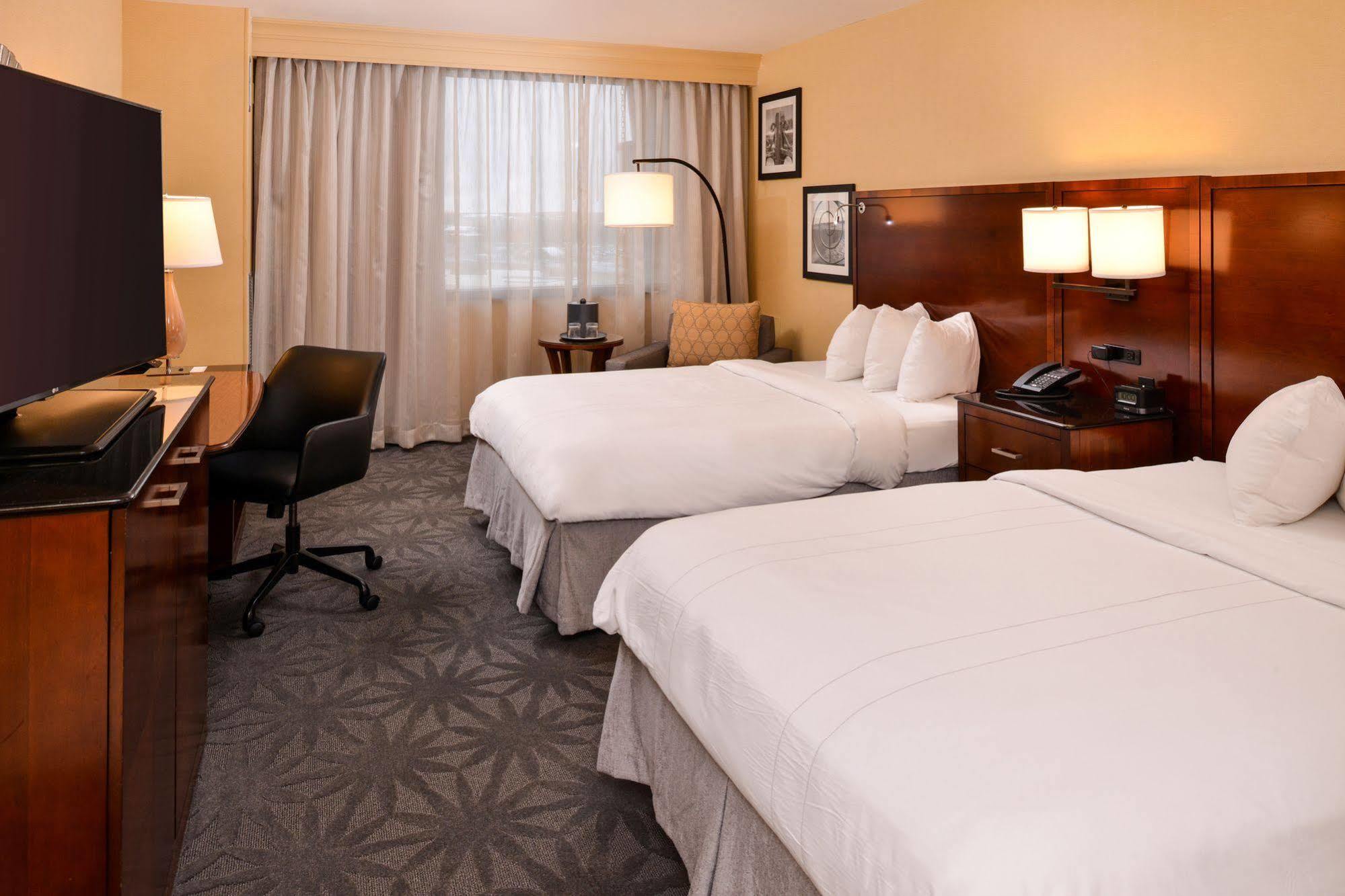 Buffalo Marriott Niagara Amherst Exterior photo